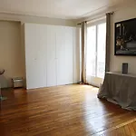 Trocadero 2Br Family Apartment, St Didier