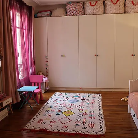 Trocadero 2br Family Apartment, St Didier Paris
