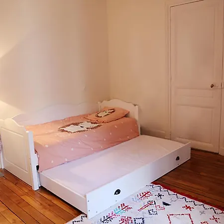 Trocadero 2br Family Apartment, St Didier Apartment Paris